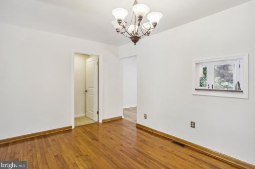 18 Kinsman View Cir, Silver Spring MD 20901-1652 exterior