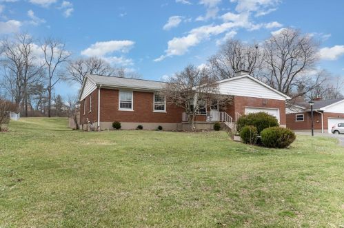 3738 Hanley Rd, Cincinnati, OH 45247-5042