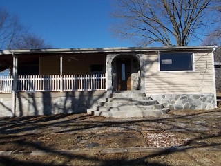 1025 Wing Ln, Scruggs, VA 24121-4855