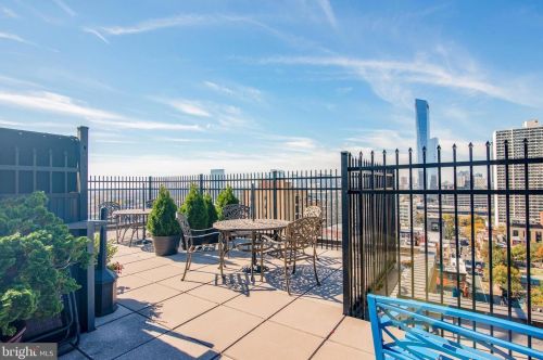 118 21st St, Philadelphia PA  19103-4431 exterior