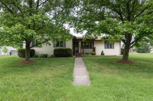1133 Tartuga Dr, Edwardsville, IL 62025-5604