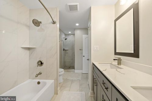 1804 4th St, Philadelphia PA  19122-2202 exterior