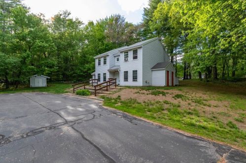 132 Smith Ave, Allenstown, NH 03275-1302