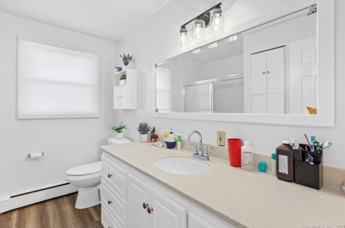 180 Dorothy Dr, Torrington CT  06790-4211 exterior