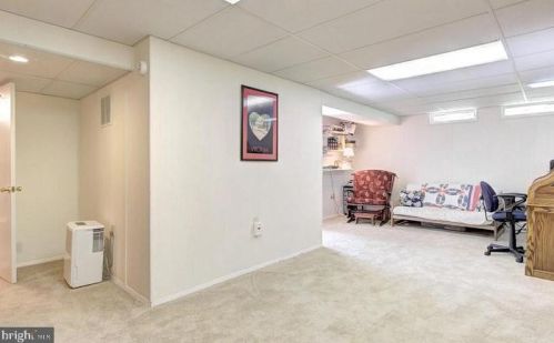 8801 Arley Dr, Springfield VA  22153-1502 exterior
