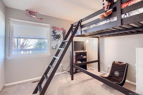 17362 Frd Dr, Aurora CO 80017-3236 exterior