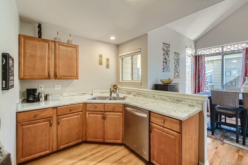 2144 Scranton Way, Denver CO  80014-5318 exterior