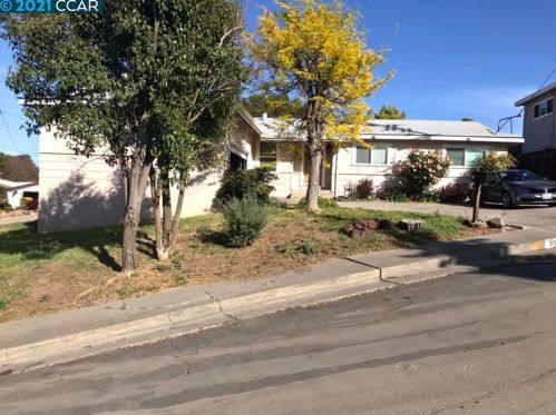 33 Grand View Ave, Crockett, CA 94525-1010