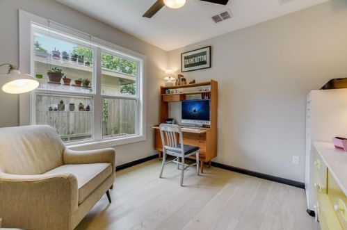 5707 Fairlane Dr, Austin TX  78757-4412 exterior