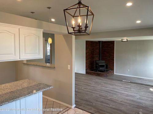 3 David St, Hazlet, NJ 07730-2003