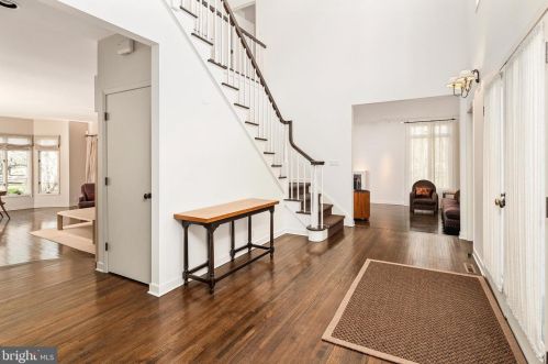 2 Benedek Rd, Princeton, NJ 08540-2227