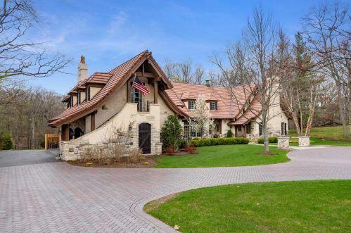 3516 Madison St, Oak Brook, IL 60523-2746