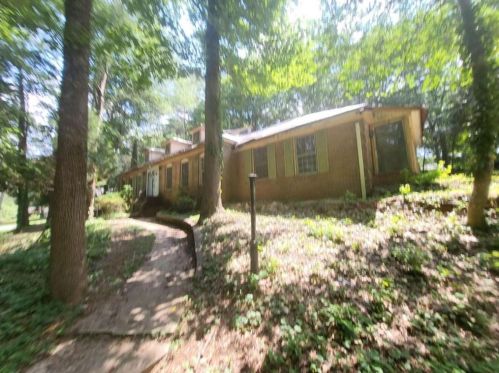 1480 Pineview Ln, Conyers GA  30012-4145 exterior