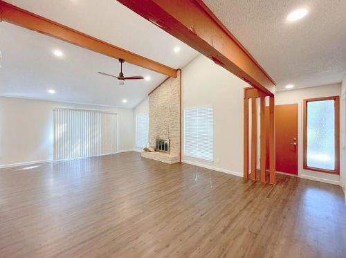 8119 Ceberry Dr, Austin, TX 78759-8705