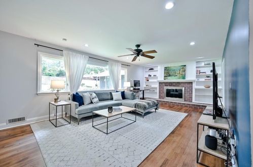2248 Clearwater Dr, Marietta, GA 30067-7006