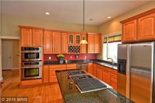 1008 Tyler St, Herndon, VA 20170-3249