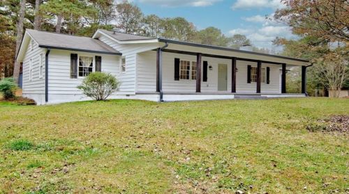 205 Roberts Rd, Porterdale, GA 30016-4174