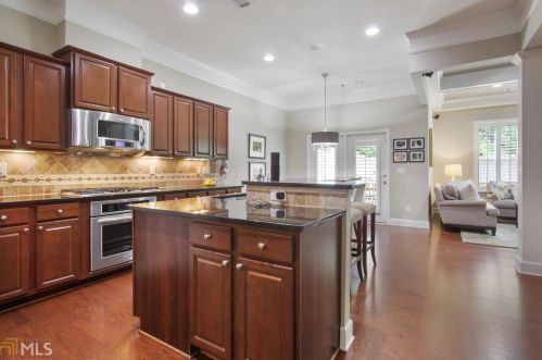 5579 High Point Ave, Atlanta GA  30342-0026 exterior