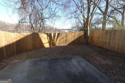 1192 Hubbard St, Atlanta GA  30310-3008 exterior