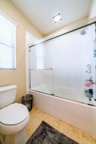 54 Rembrandt, Irvine CA  92620-7314 exterior