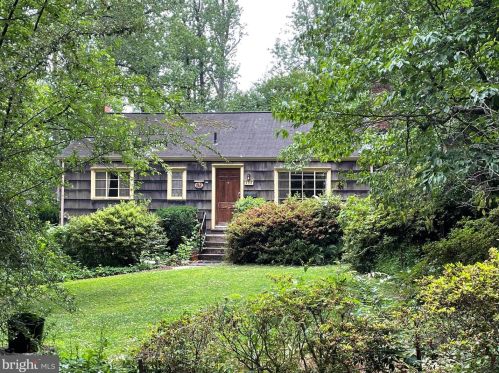 305 Lincoln Ave, Falls Church, VA 22046-2617