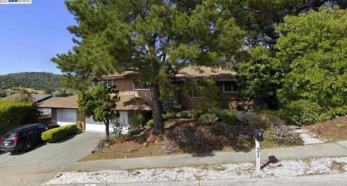 31 San Marino Ct, San Rafael, CA 94901-1534