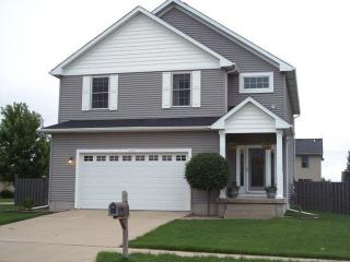 1601 68th St, Davenport, IA 52806-1787