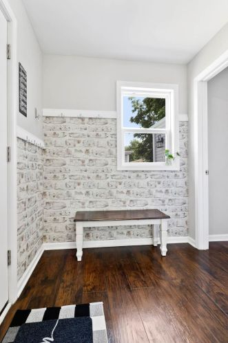 6831 Missouri Ave, Hammond IN  46323-1836 exterior