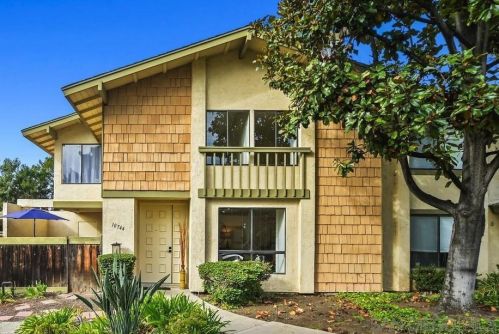 10744 Caminito Bravura, San Diego, CA 92108-2452