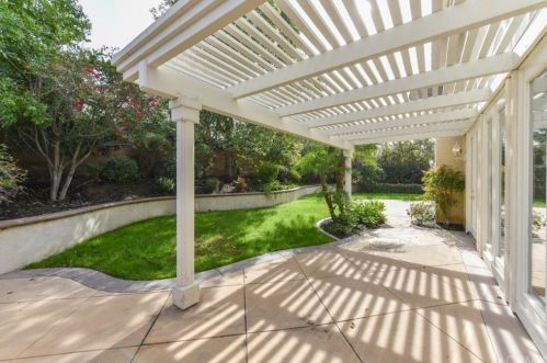 2 Heather, Irvine CA  92620-2219 exterior