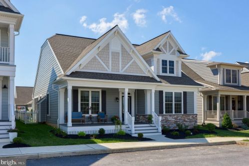 412 Constitution Dr, Ephrata PA  17522 exterior