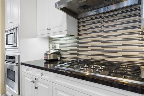 129 Pathway, Irvine CA  92618-8846 exterior