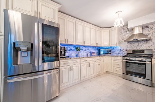 11136 Cottonwood Dr, Palos Hills, IL 60465-2525