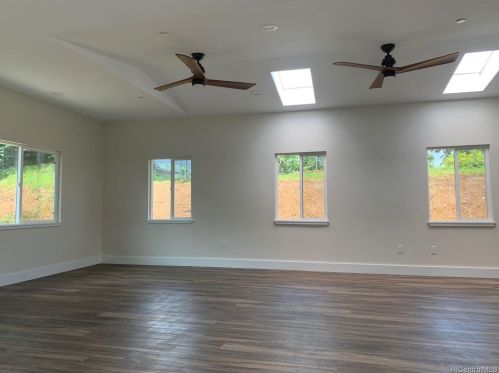 47361 Ahuimanu Rd, Kaneohe, HI 96744