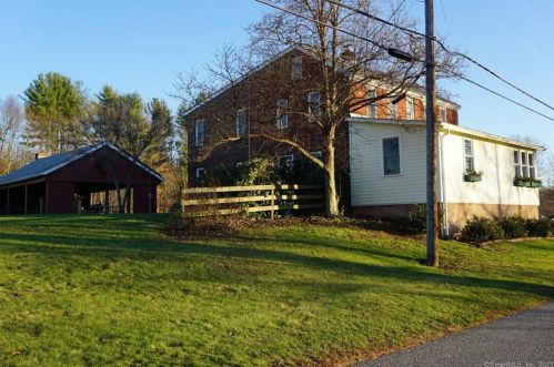 61 Crane Rd, Ellington, CT 06029-2004