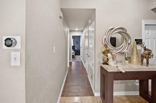 120 Geronimo Cv, Uhland TX 78640-4622 exterior