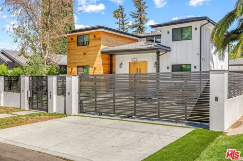 16718 Addison St, Van Nuys, CA 91436-1056