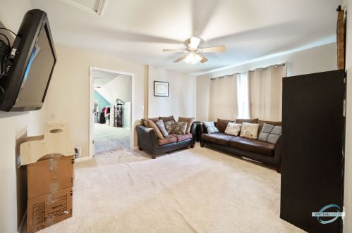 2247 Luther Lowell Ln, Sycamore IL  60178-8751 exterior