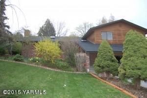 4703 Surrey Ln, Yakima, WA 98908-2444