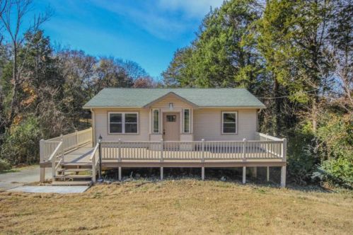 3311 Big Cove Ln, Mcghee Tyson Ang Base, TN 37777-3251