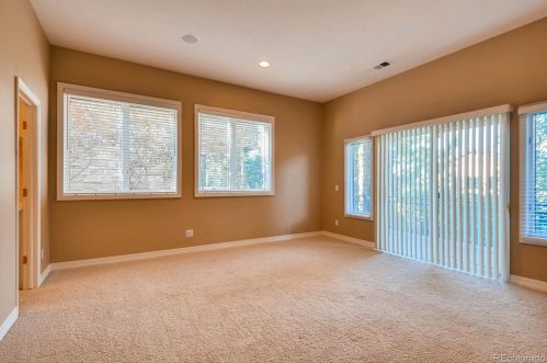 22540 Peakview Dr, Aurora CO 80016-7026 exterior