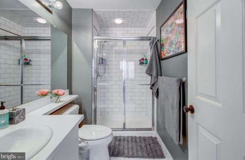 53 Voscek Ct, Trenton NJ 08648-2648 exterior