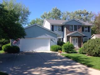 3 Primrose Ln, Sycamore, IL 60178-1263