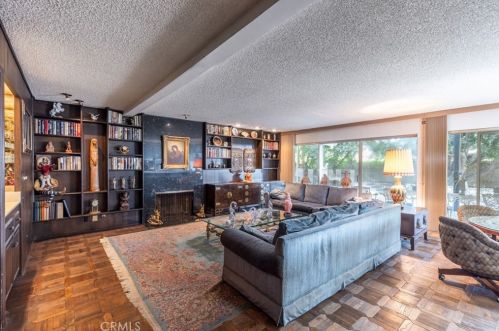 13591 Whembly Dr, Santa Ana, CA 92705-2852