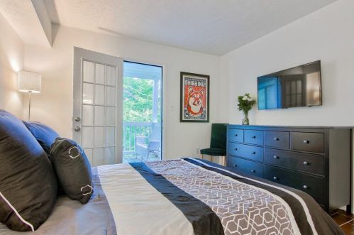 501 Countryside Pl, Smyrna GA  30080-8237 exterior