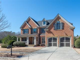6356 Blue Lake Ct, Buford, GA 30518-7255