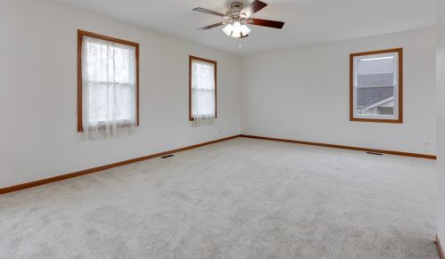 1645 Dakota Dr, Elk Grove Vlg, IL 60007-2964
