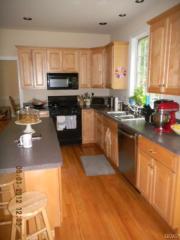 7260 Lochhaven St, Allentown PA  18106-9130 exterior