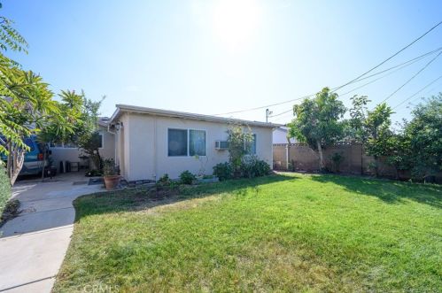1527 Beacon Ave, Anaheim CA  92802-1313 exterior