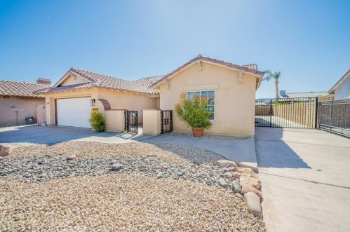 47561 Buckskin Cir, Indio, CA 92201-7710